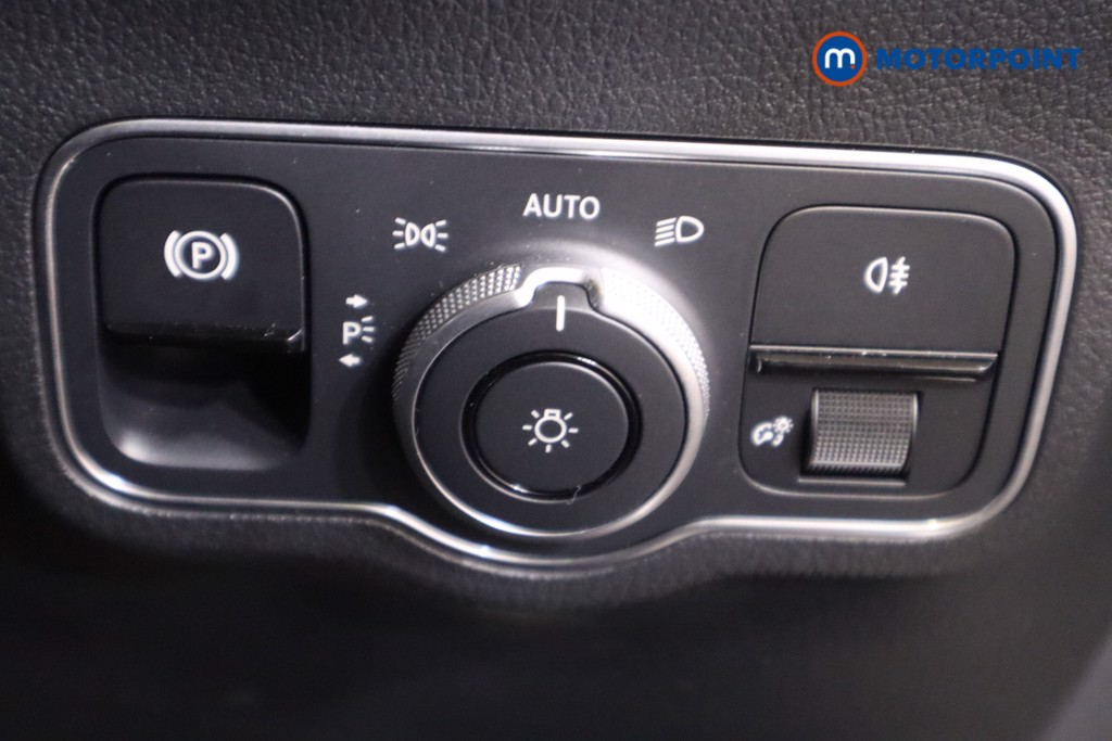 Mercedes-Benz GLA Amg Line Automatic Diesel SUV - Stock Number (1564830) - 15th supplementary image