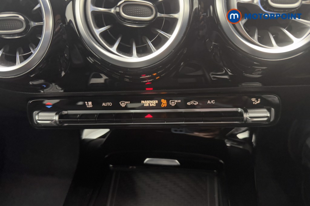 Mercedes-Benz A Class Amg Line Automatic Diesel Hatchback - Stock Number (1564872) - 11th supplementary image
