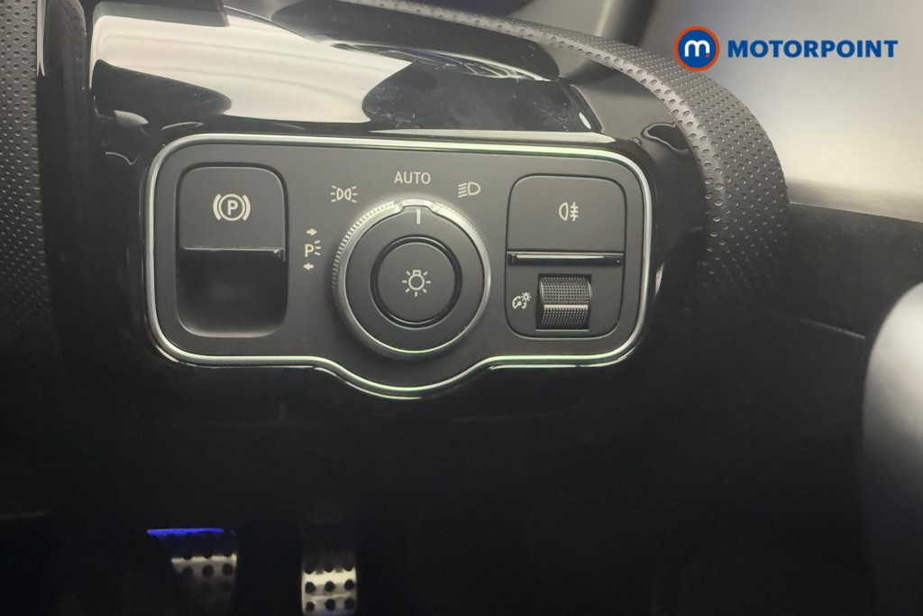 Mercedes-Benz A Class Amg Line Automatic Diesel Hatchback - Stock Number (1564872) - 16th supplementary image