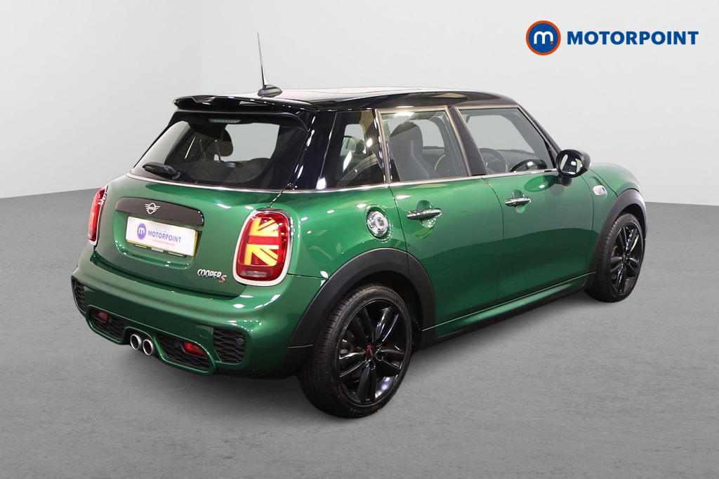 Mini Hatchback Cooper S Sport Automatic Petrol Hatchback - Stock Number (1565135) - Drivers side rear corner