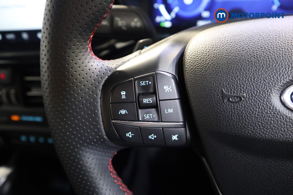 Ford Focus St-Line Vignale Automatic Petrol-Electric Hybrid Hatchback - Stock Number (1565466) - 3rd supplementary image