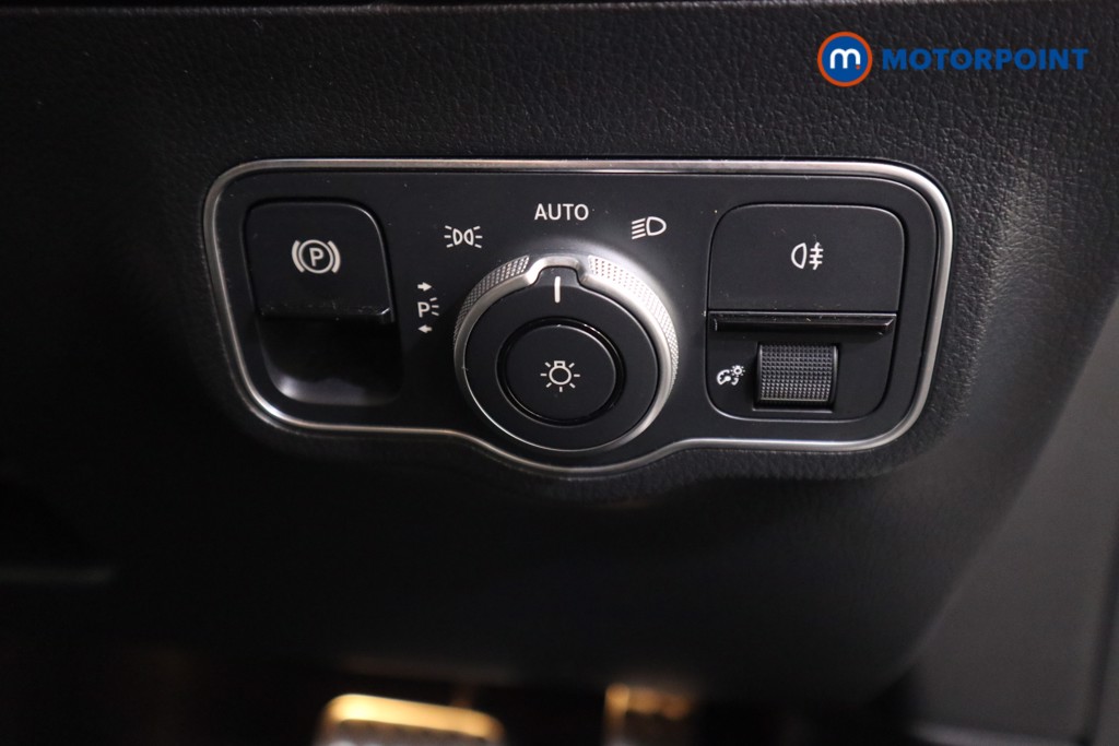 Mercedes-Benz GLA Amg Line Automatic Petrol SUV - Stock Number (1565600) - 8th supplementary image