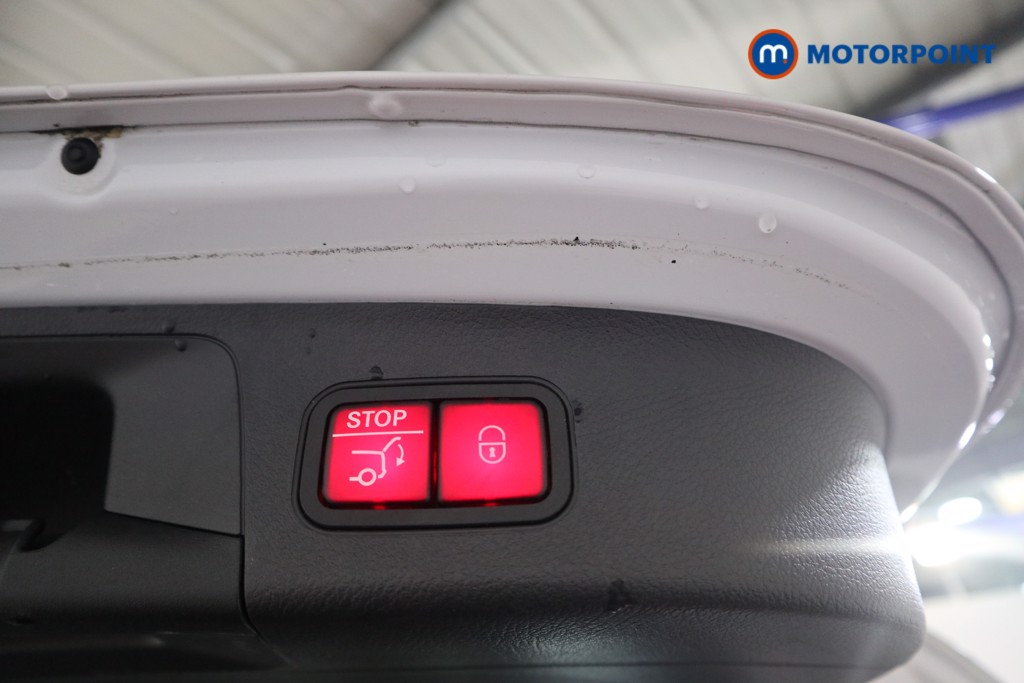 Mercedes-Benz GLA Amg Line Automatic Petrol SUV - Stock Number (1565600) - 16th supplementary image