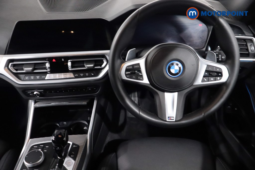 BMW 3 Series M Sport Automatic Petrol Plug-In Hybrid Estate - Stock Number (1566040) - 3rd supplementary image