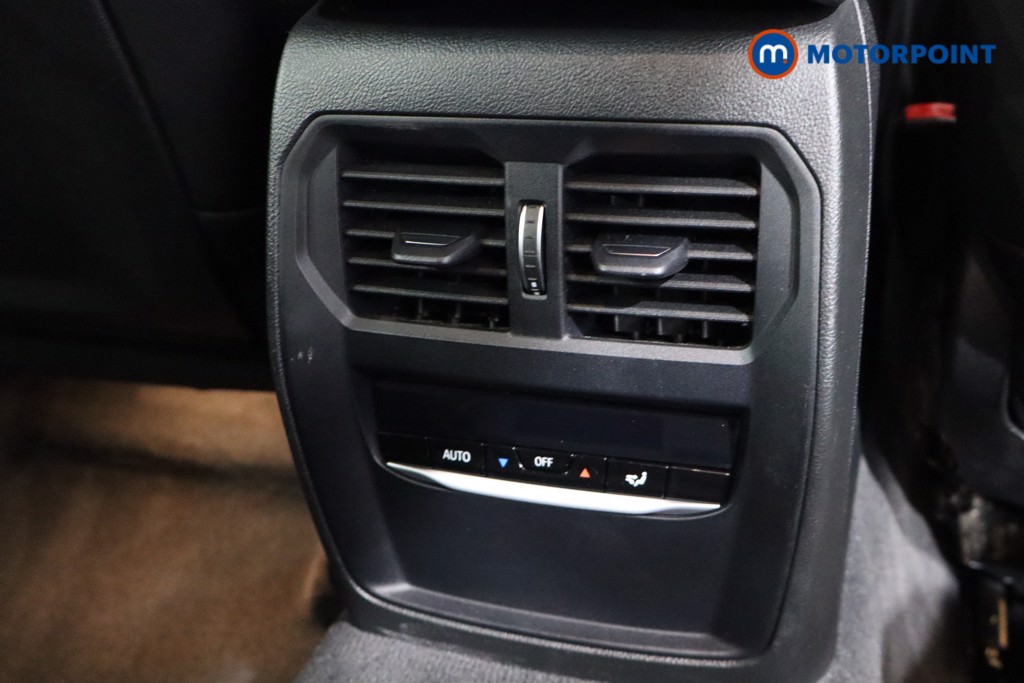 BMW 3 Series M Sport Automatic Petrol Plug-In Hybrid Estate - Stock Number (1566040) - 28th supplementary image