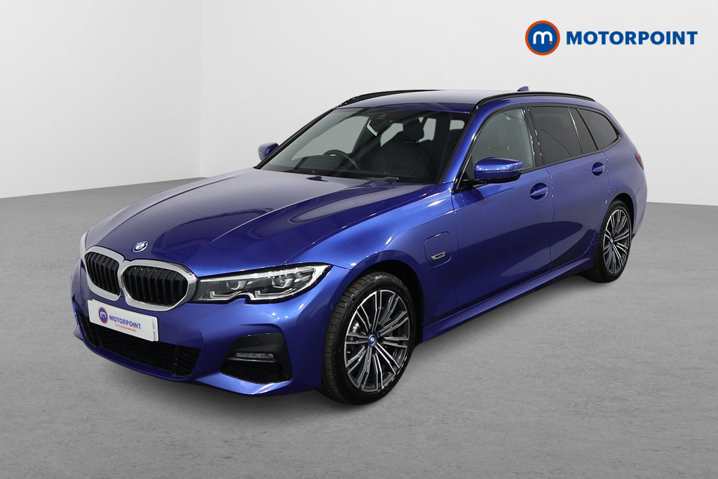 BMW 3 Series M Sport Automatic Petrol Plug-In Hybrid Estate - Stock Number (1566040) - Passenger side front corner