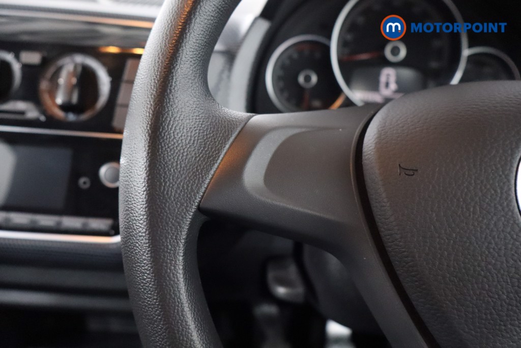Volkswagen UP Black Edition Manual Petrol Hatchback - Stock Number (1566067) - 7th supplementary image