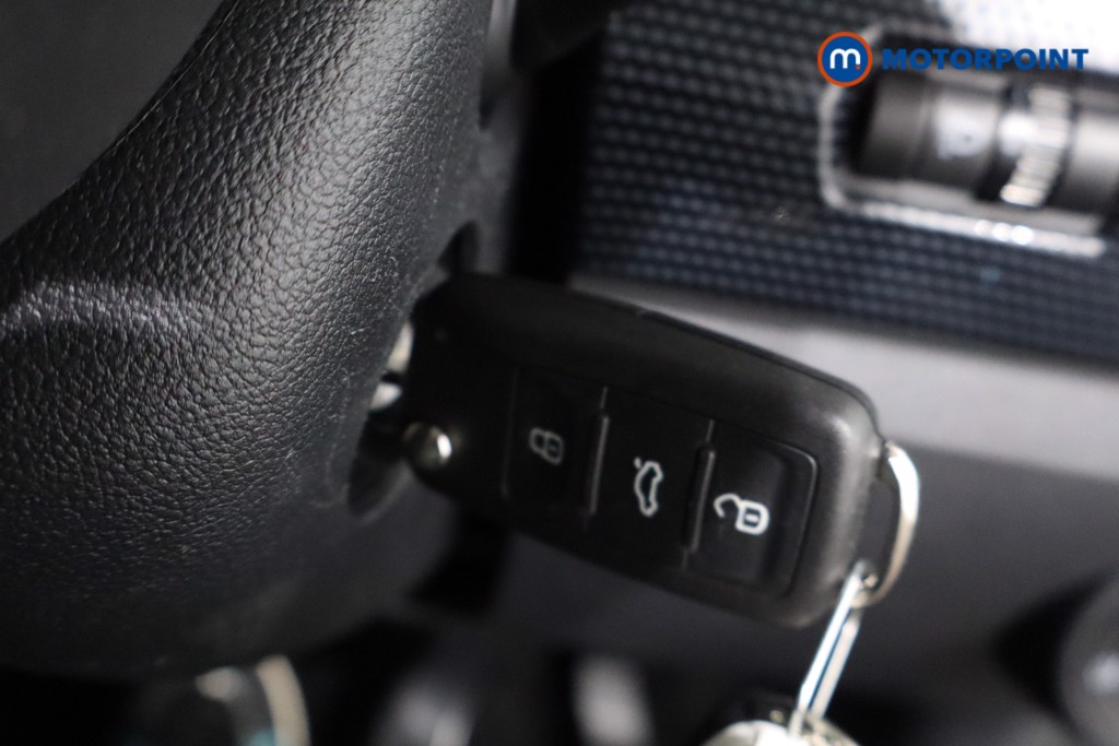 Volkswagen UP Black Edition Manual Petrol Hatchback - Stock Number (1566067) - 13th supplementary image