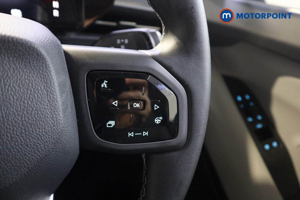Ford Explorer Select Automatic Electric SUV - Stock Number (1566226) - 4th supplementary image