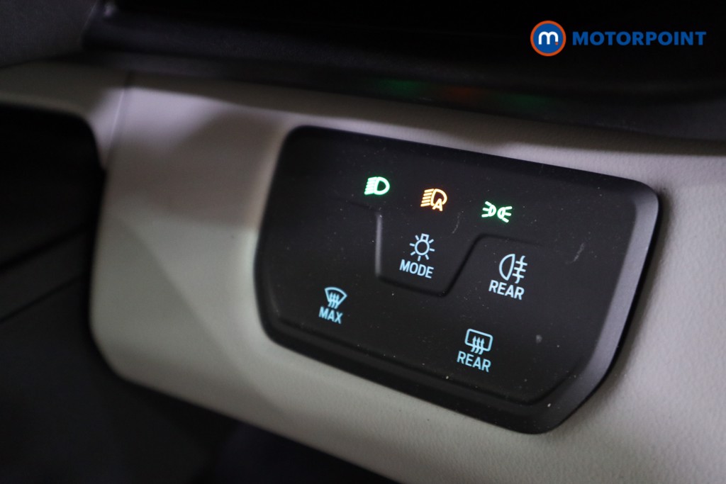 Ford Explorer Select Automatic Electric SUV - Stock Number (1566232) - 9th supplementary image