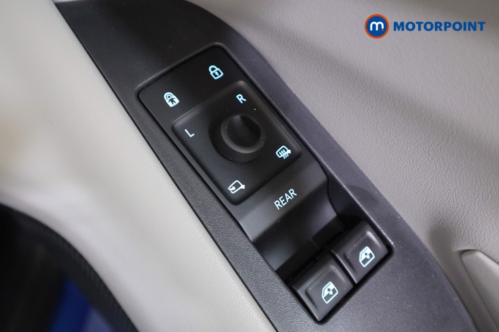 Ford Explorer Select Automatic Electric SUV - Stock Number (1566232) - 10th supplementary image
