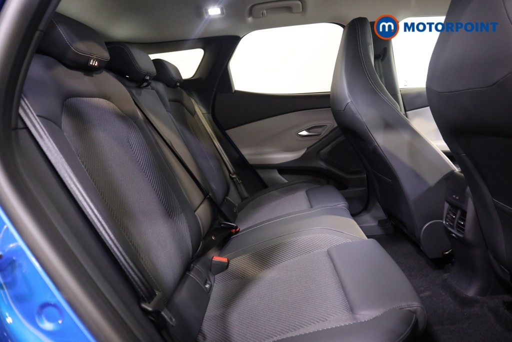 Ford Explorer Select Automatic Electric SUV - Stock Number (1566232) - 13th supplementary image