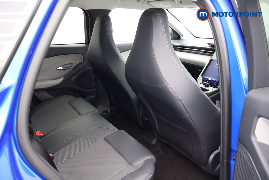 Ford Explorer Select Automatic Electric SUV - Stock Number (1566240) - 12th supplementary image