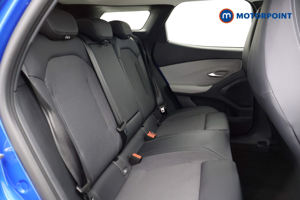 Ford Explorer Select Automatic Electric SUV - Stock Number (1566240) - 13th supplementary image