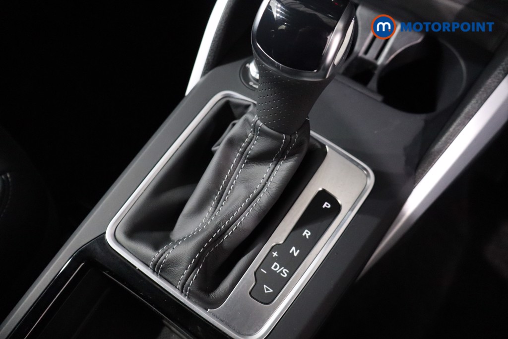 Audi Q2 S Line Automatic Petrol SUV - Stock Number (1566670) - 14th supplementary image