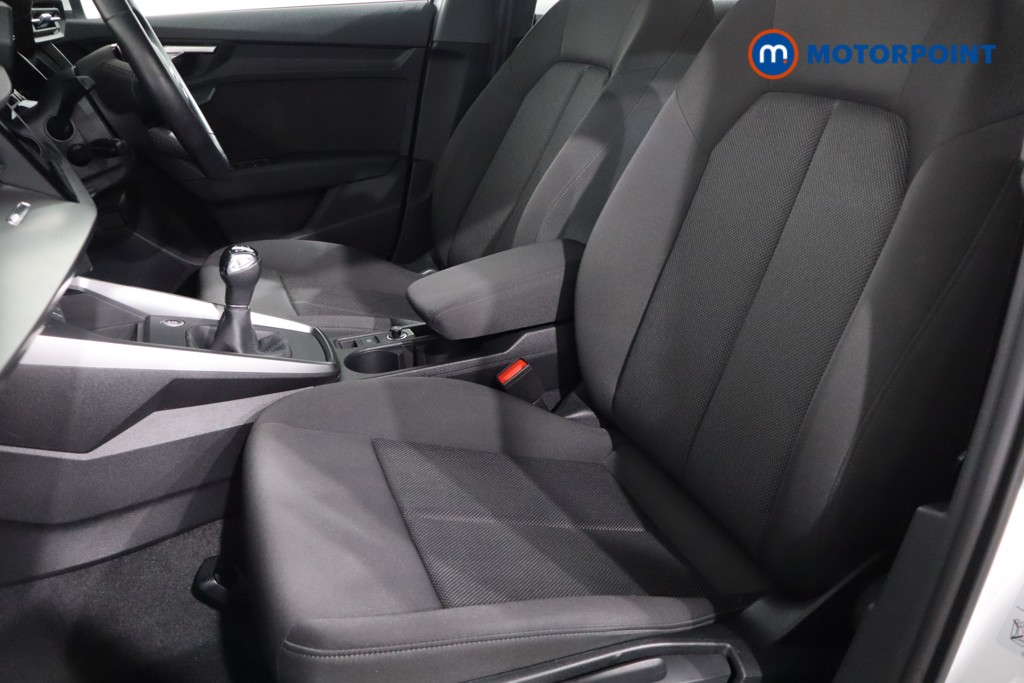 Audi A3 Technik Manual Petrol Hatchback - Stock Number (1566794) - 4th supplementary image