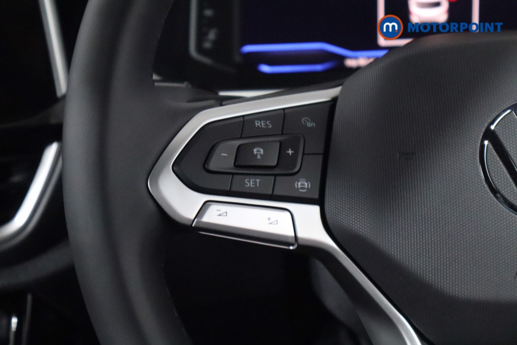 Volkswagen T-Roc R-Line Automatic Petrol SUV - Stock Number (1567053) - 7th supplementary image
