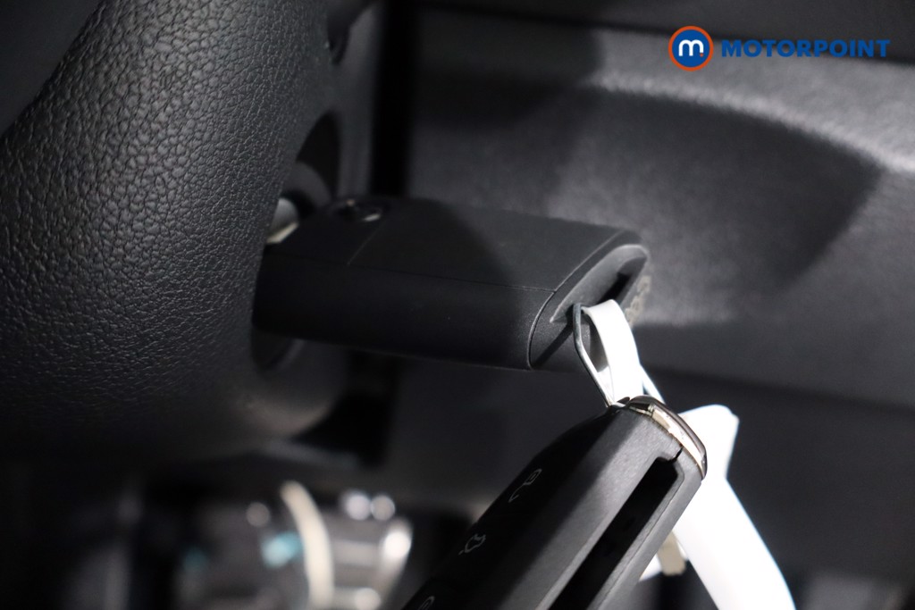 Volkswagen T-Roc R-Line Automatic Petrol SUV - Stock Number (1567053) - 13th supplementary image