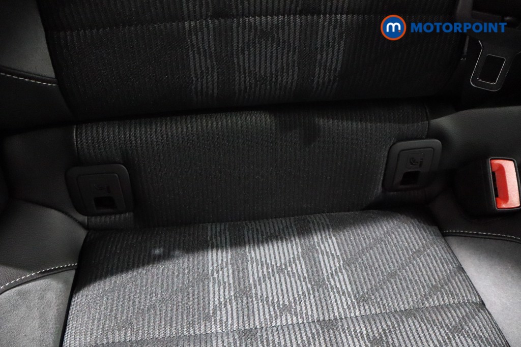 Volkswagen T-Roc R-Line Automatic Petrol SUV - Stock Number (1567053) - 27th supplementary image