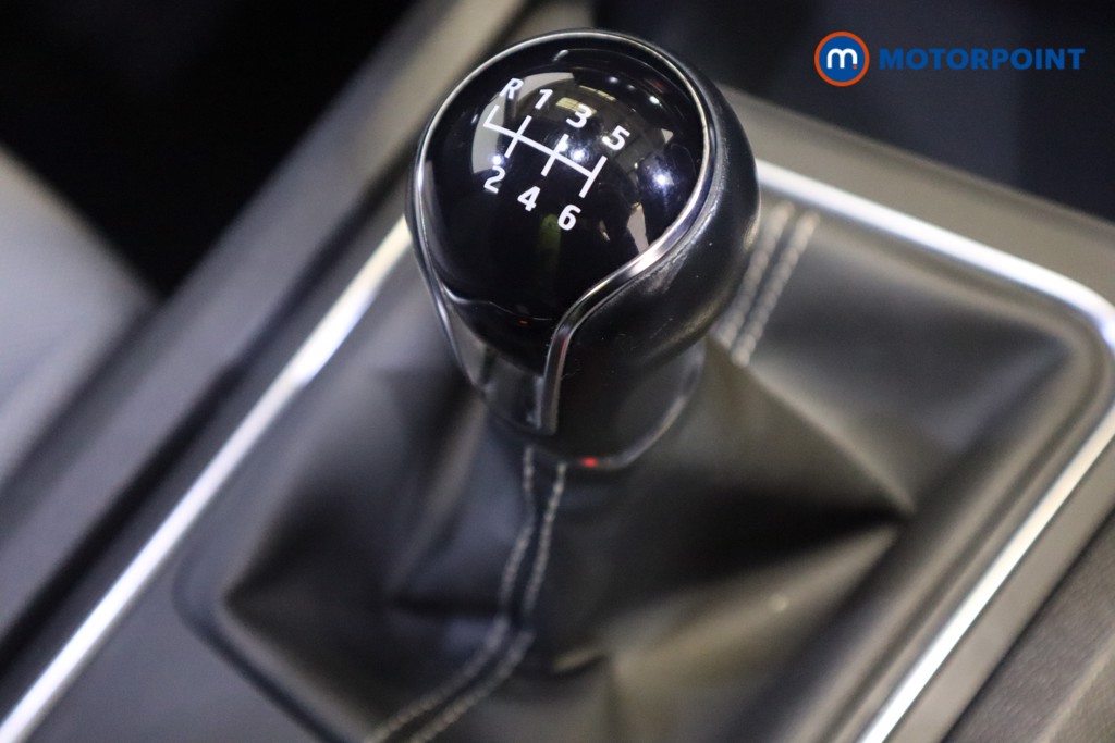 Seat Leon Se Dynamic Manual Petrol Hatchback - Stock Number (1528418) - 5th supplementary image