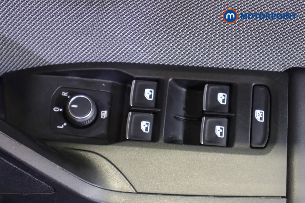 Seat Leon Se Dynamic Manual Petrol Hatchback - Stock Number (1528418) - 13th supplementary image