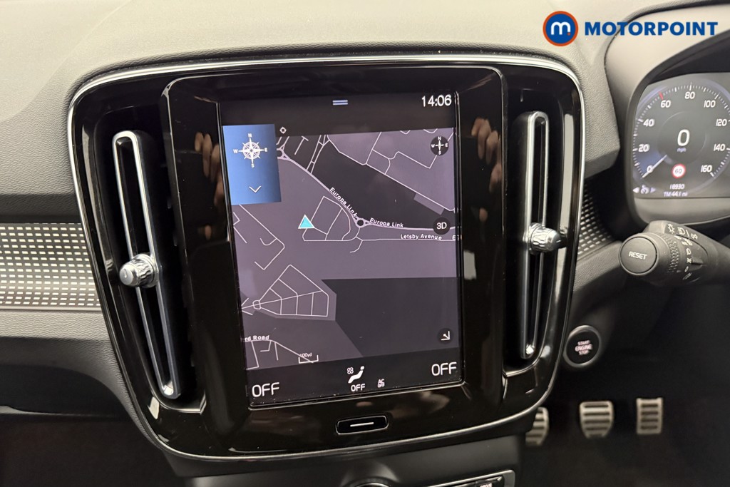 Volvo Xc40 R Design Manual Petrol SUV - Stock Number (1555147) - 2nd supplementary image