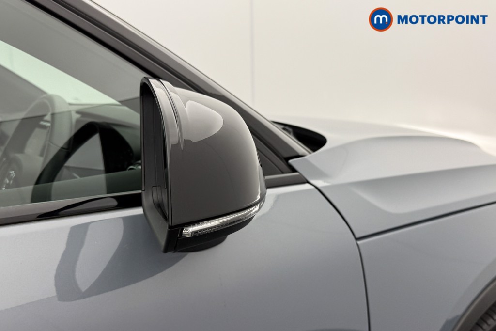 Volvo Xc40 R Design Manual Petrol SUV - Stock Number (1555147) - 17th supplementary image