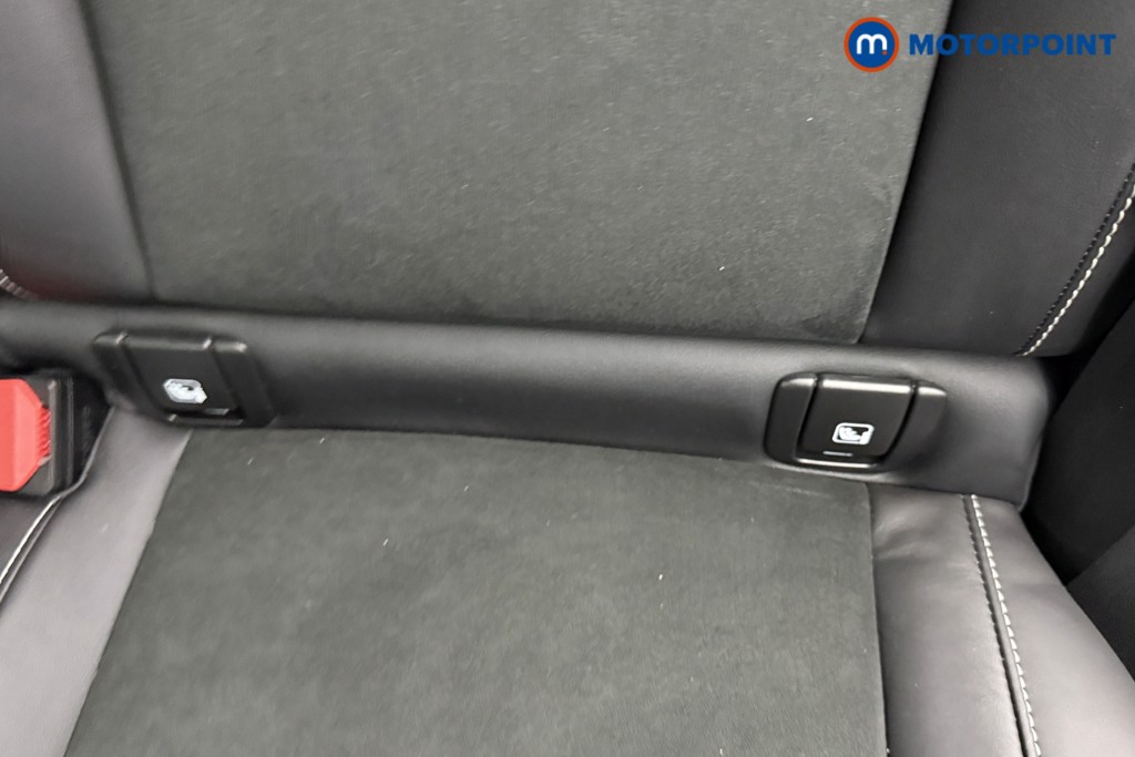 Volvo Xc40 R Design Manual Petrol SUV - Stock Number (1555147) - 24th supplementary image