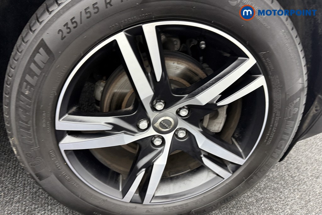 Volvo Xc40 R Design Manual Petrol SUV - Stock Number (1555147) - 32nd supplementary image