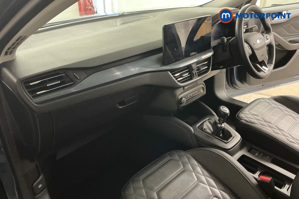 Ford Focus Active X Manual Petrol Hatchback - Stock Number (1556515) - 8th supplementary image