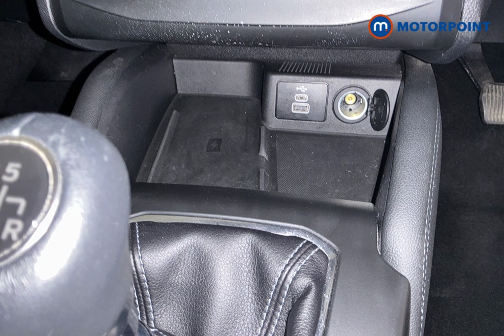 Ford Focus Active X Manual Petrol Hatchback - Stock Number (1556515) - 14th supplementary image