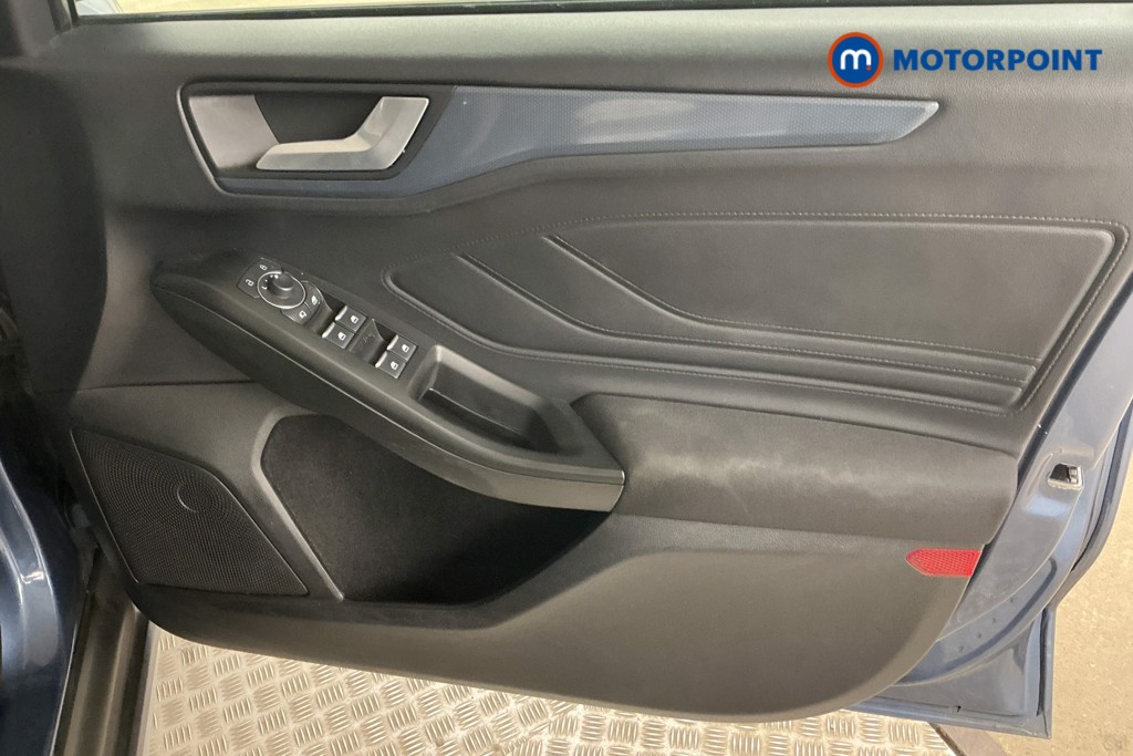 Ford Focus Active X Manual Petrol Hatchback - Stock Number (1556515) - 21st supplementary image