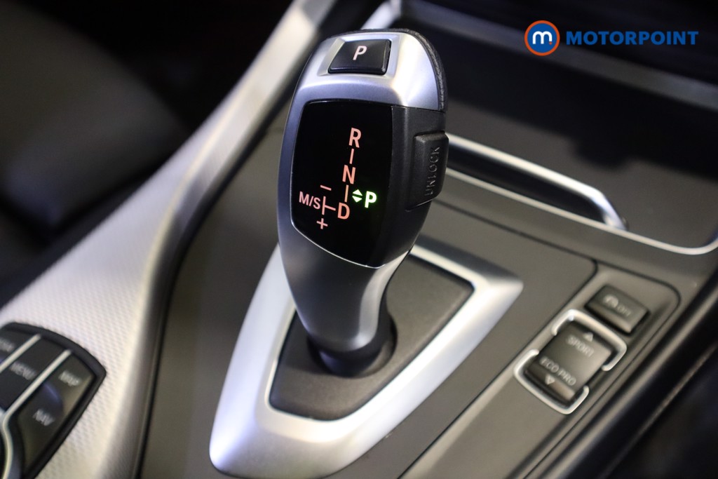 BMW 1 Series M Sport Shadow Edition Automatic Diesel Hatchback - Stock Number (1557785) - 5th supplementary image