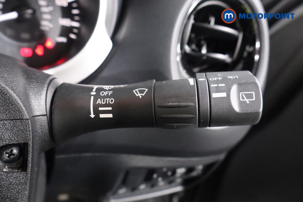 Nissan Juke Tekna Manual Petrol SUV - Stock Number (1558417) - 9th supplementary image