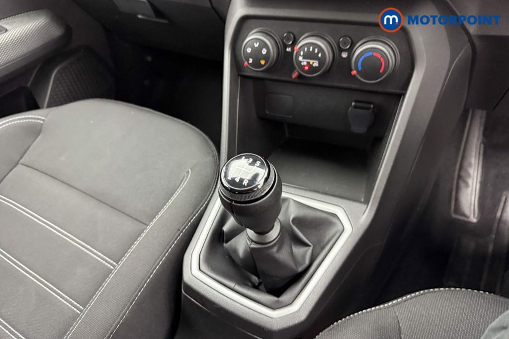 Dacia Sandero Expression Manual Petrol Hatchback - Stock Number (1558610) - 8th supplementary image