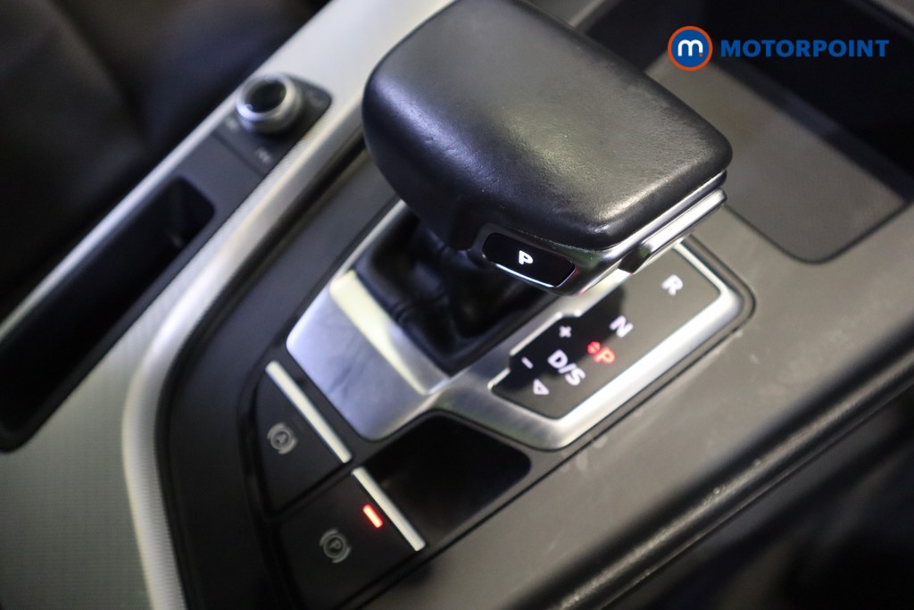 Audi A4 Technik Automatic Diesel Estate - Stock Number (1559005) - 5th supplementary image
