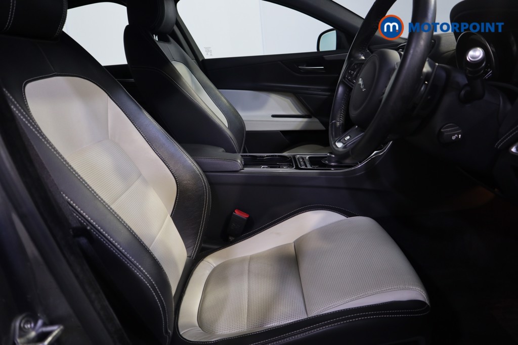Jaguar XE R-Sport Automatic Diesel Saloon - Stock Number (1559969) - 11th supplementary image
