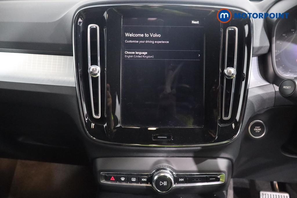 Volvo Xc40 Core Automatic Petrol SUV - Stock Number (1560056) - 3rd supplementary image