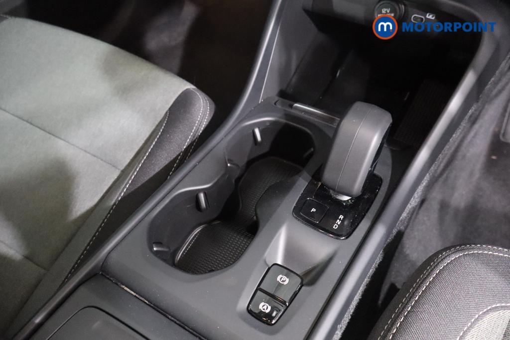 Volvo Xc40 Core Automatic Petrol SUV - Stock Number (1560056) - 4th supplementary image