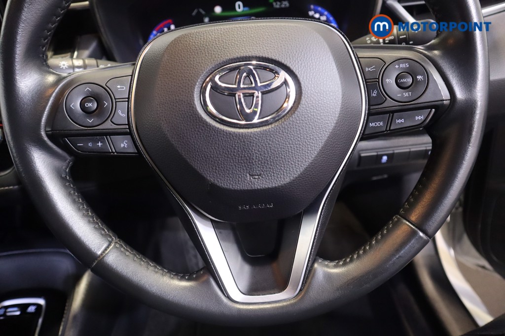 Toyota Corolla Design Automatic Petrol-Electric Hybrid Estate - Stock Number (1560365) - 4th supplementary image