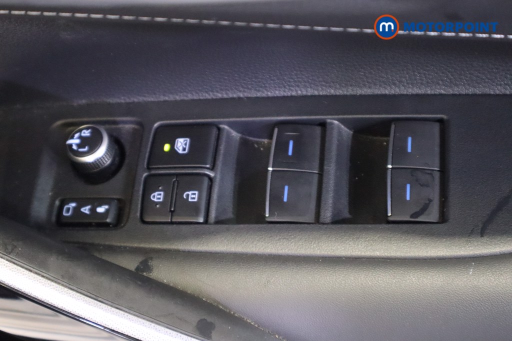 Toyota Corolla Design Automatic Petrol-Electric Hybrid Estate - Stock Number (1560365) - 13th supplementary image