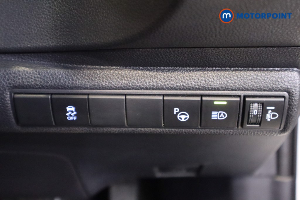 Toyota Corolla Design Automatic Petrol-Electric Hybrid Estate - Stock Number (1560365) - 14th supplementary image
