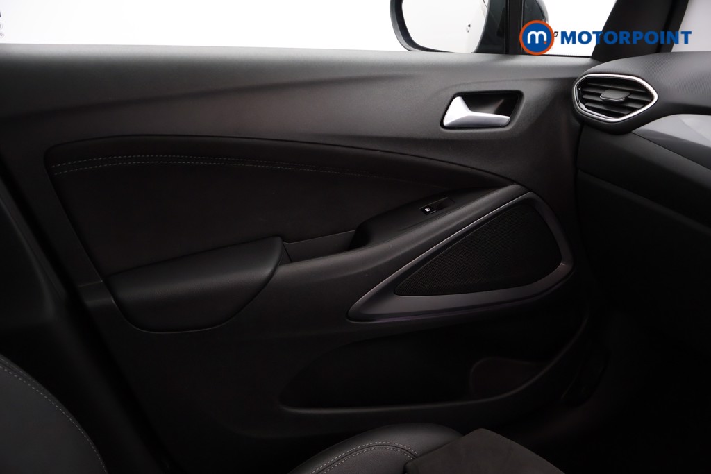 Vauxhall Crossland Ultimate Manual Diesel SUV - Stock Number (1561005) - 8th supplementary image