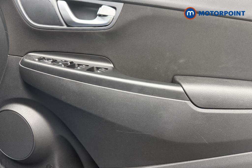 Hyundai Kona Se Connect Automatic Petrol-Electric Hybrid SUV - Stock Number (1561200) - 17th supplementary image