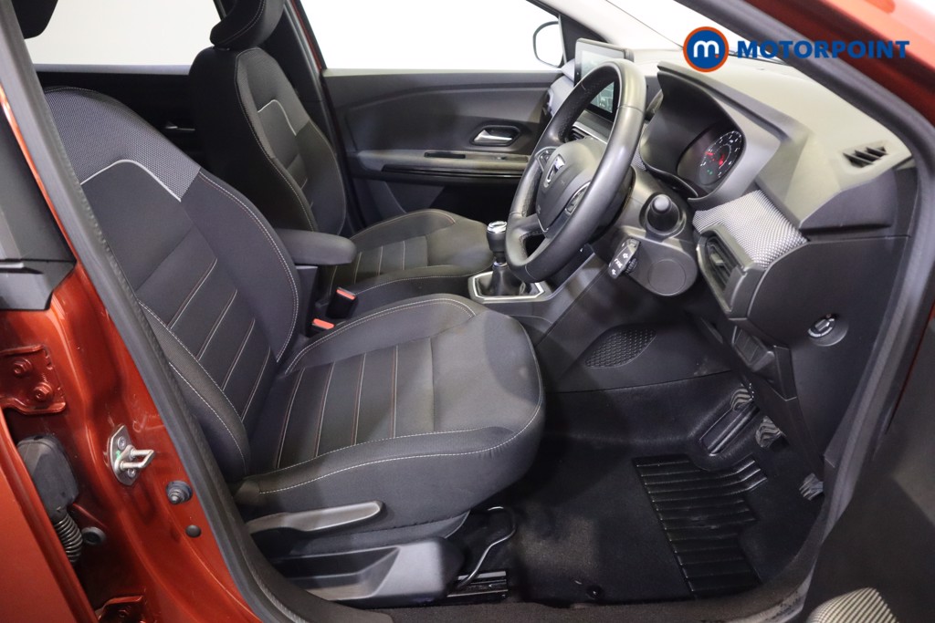 Dacia Jogger Extreme Se Manual Petrol People Carrier - Stock Number (1561411) - 6th supplementary image