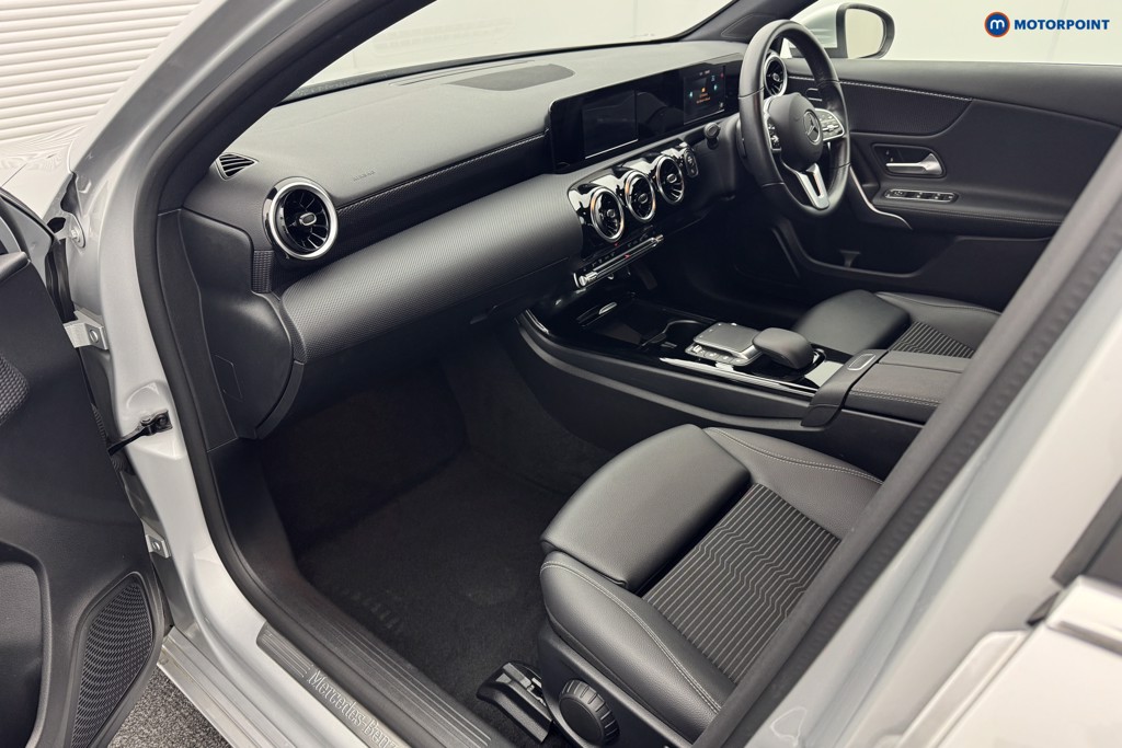 Mercedes-Benz A Class Sport Automatic Diesel Hatchback - Stock Number (1561777) - 8th supplementary image