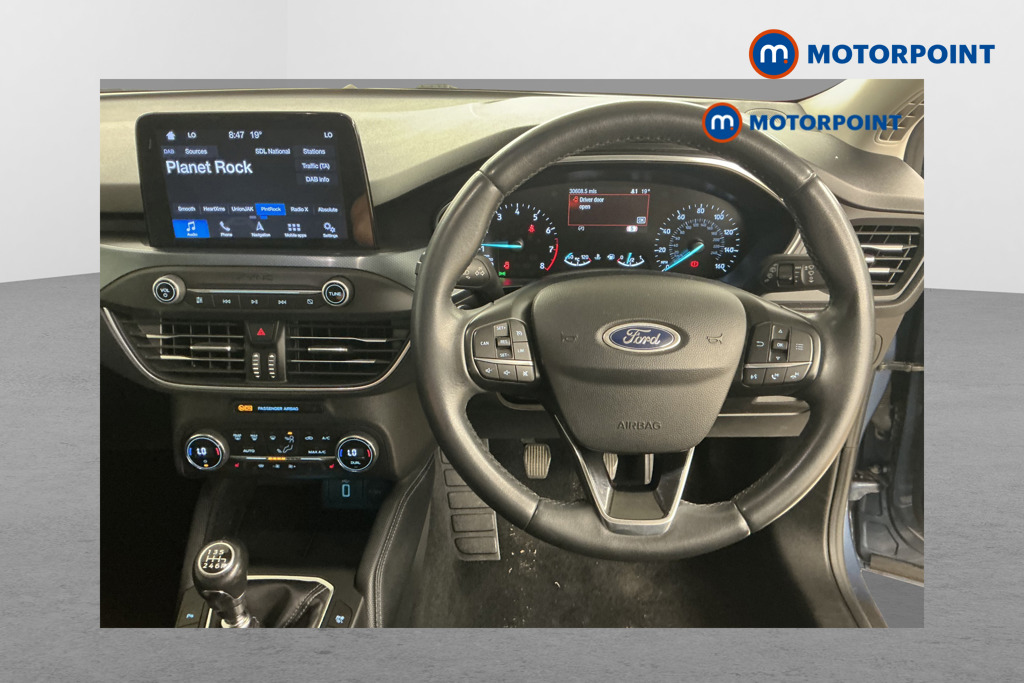 Ford Focus Active X Manual Petrol Estate - Stock Number (1561861) - Drivers side rear corner