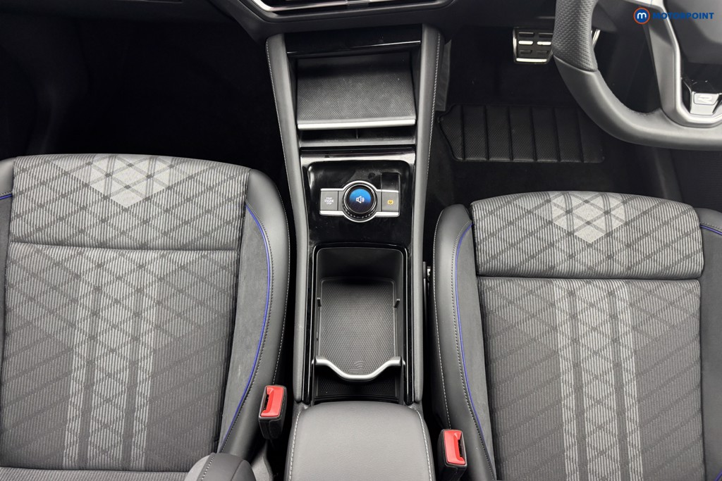 Volkswagen Tiguan R-Line Automatic Diesel SUV - Stock Number (1561931) - 5th supplementary image