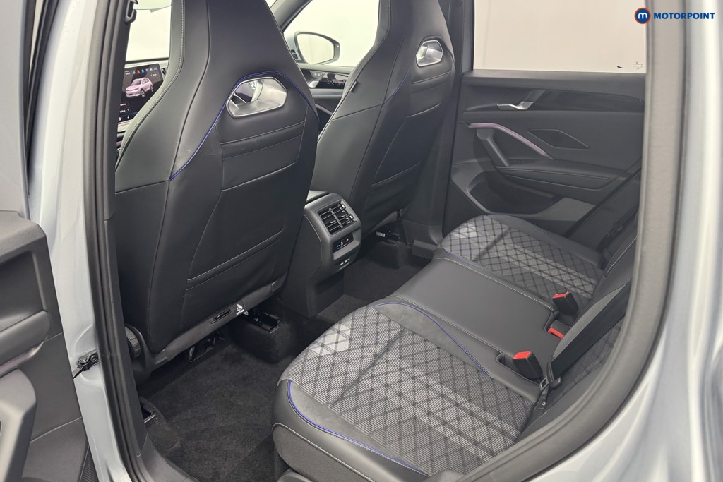 Volkswagen Tiguan R-Line Automatic Diesel SUV - Stock Number (1561931) - 9th supplementary image
