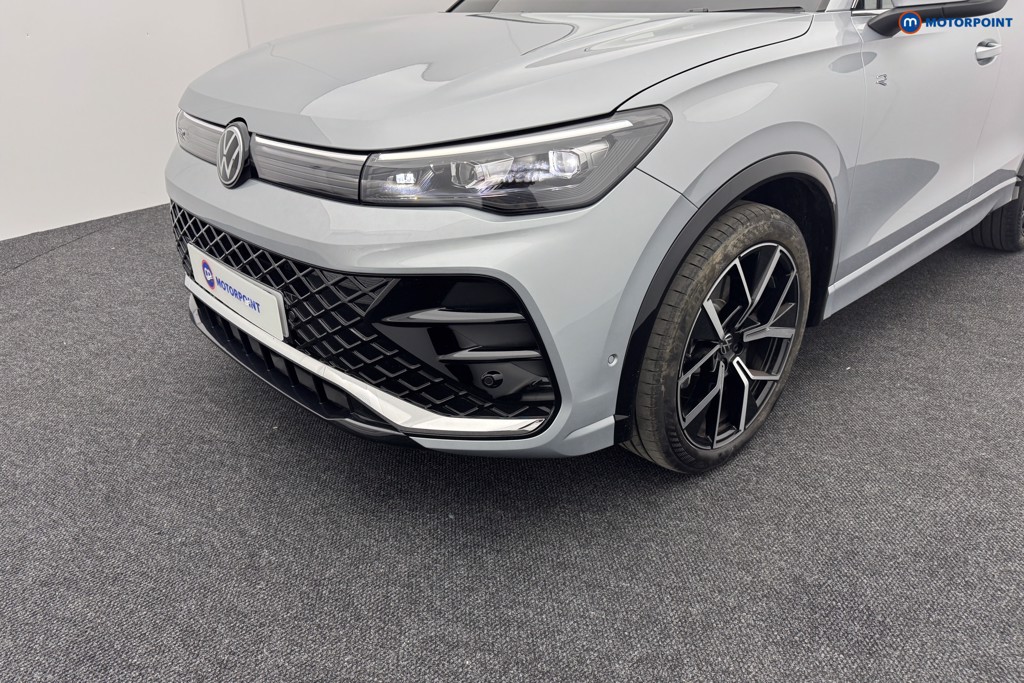 Volkswagen Tiguan R-Line Automatic Diesel SUV - Stock Number (1561931) - 25th supplementary image